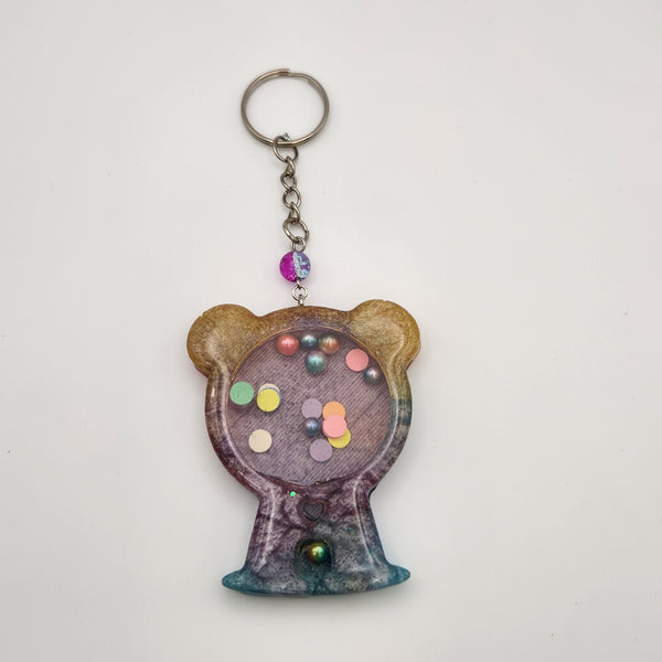 Bear gumball shaker keychain with moving "gumballs"