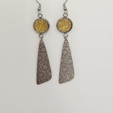 Druzy daisy dangle earrings with 12mm druzy and stainless steel daisy charm